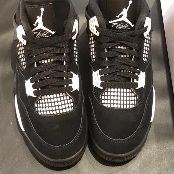 Nike Air Jordan 4 retro “white thunder” - Picture 5 of 8